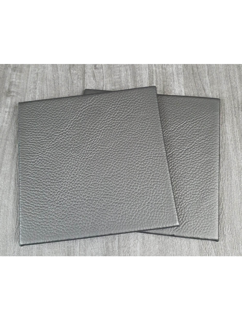 Black Shelly Leather Coaster- 10 cm Sq (articolo di vendita)